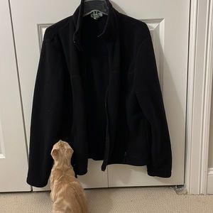 Good condition men’s fleece jacket with zipper (kitty not included)